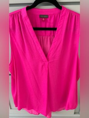 Vince Camuto Bright Hot Pink V-Neck Sleeveless Top